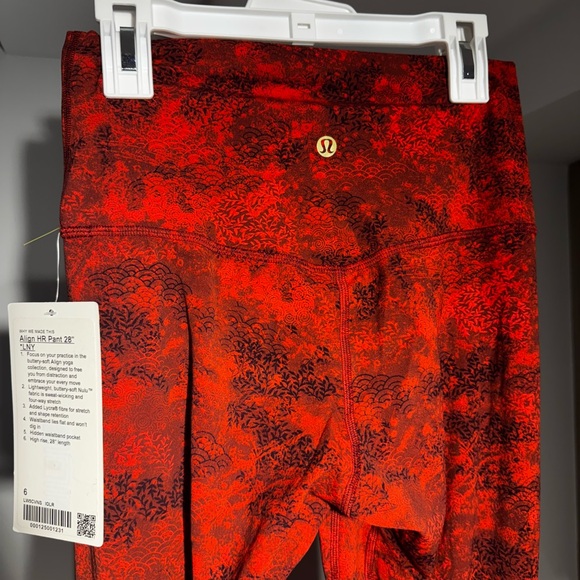 Lululemon Align Pant 28" *Lunar New Year
Intricate Oasis Love Red Multi NWT - Picture 10 of 12
